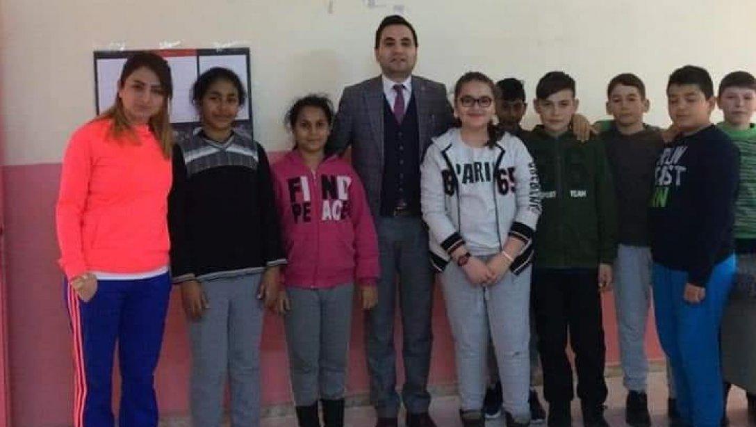 İlçe Milli Eğitim Müdürümüz Eralp AKMAN Karapınar İlk/Ortaokulunu ziyaret etti.