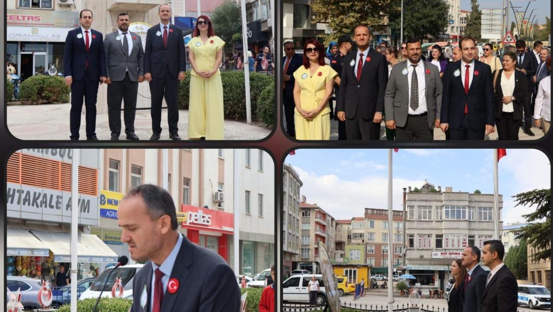 2025-2026 EĞİTİM ÖĞRETİM YILI İLKÖĞRETİM HAFTASI MÜNASEBETİYLE ATATÜRK ANITI'NA ÇELENK SUNUMU TÖRENİ GERÇEKLEŞTİRİLDİ.